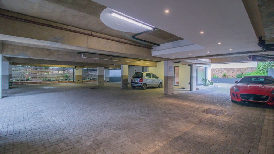 To Let 2 Bedroom Property for Rent in Fresnaye Western Cape